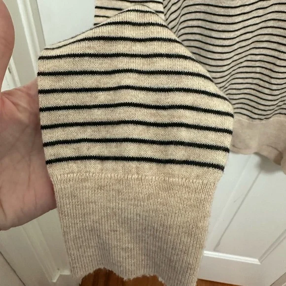Fifteen Twenty Black and Cream Striped V-Neck Sweater, lightweight, womens XS - Picture 2 of 6